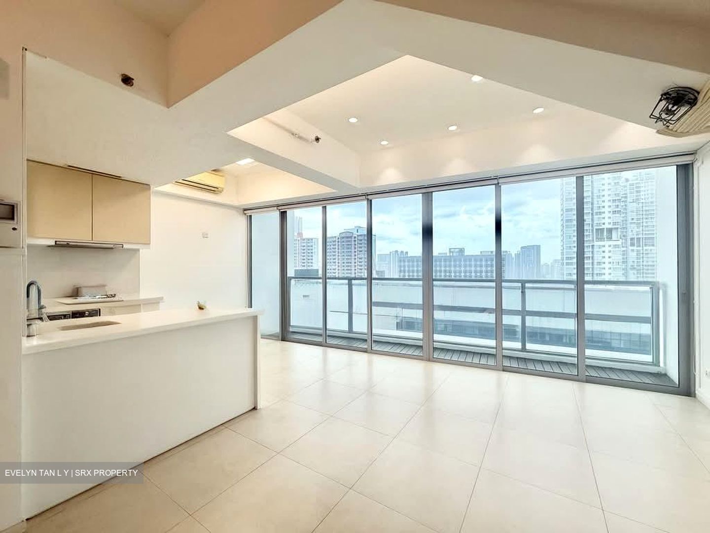 Southbank (D7), Office #587567171